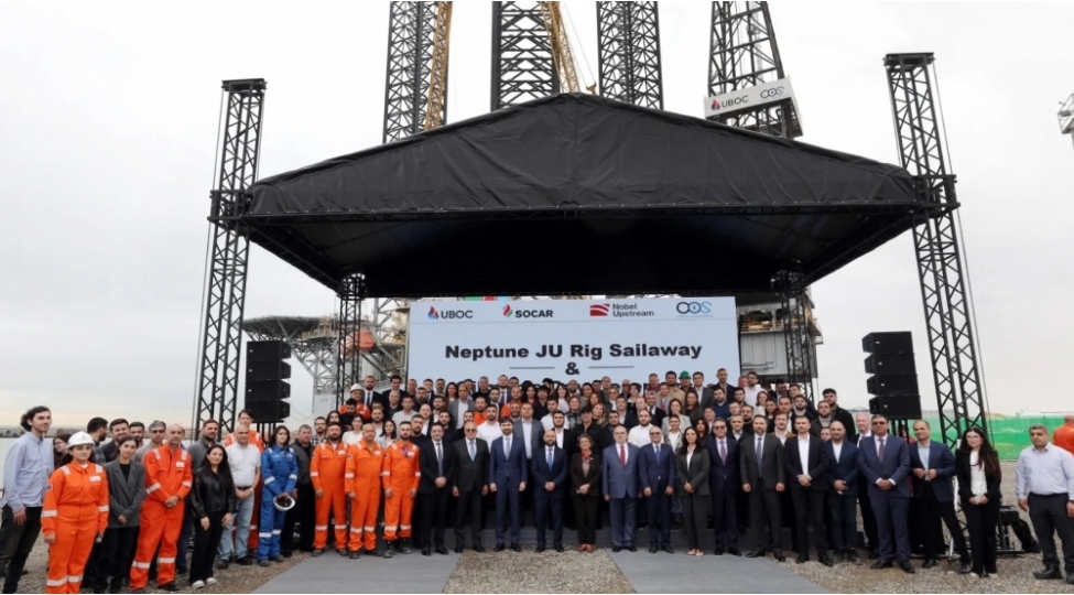 neptun-ozuqalxan-qazma-qurgusu-denize-yola-salinib