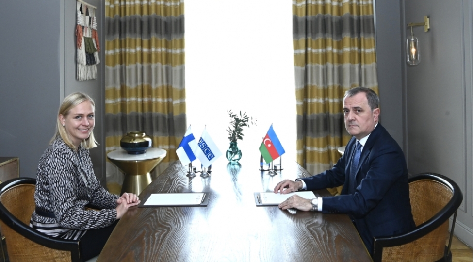 azerbaycanin-xarici-ishler-naziri-ceyhun-bayramov-atet-in-fealiyyetde-olan-sedri-ile-gorushub