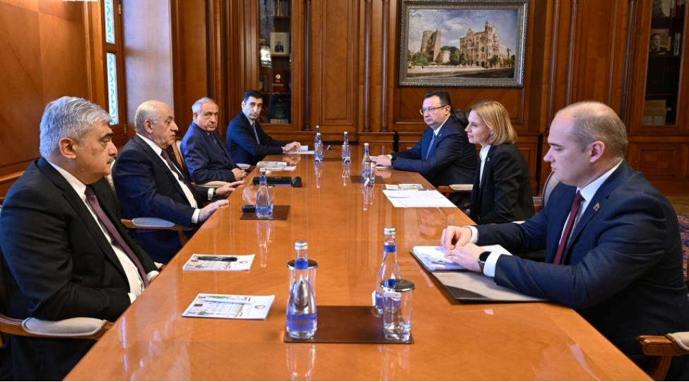 bash-nazir-eli-esedov-belarusun-bash-nazirinin-muavini-natalya-petkevichle-gorushub