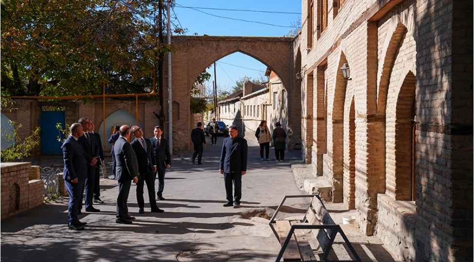 ramin-memmedov-ordubadda-cume-ve-sersheher-mescidlerini-ziyaret-edib