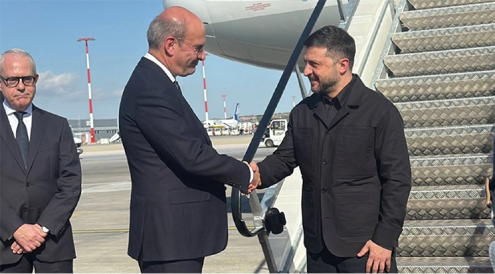 zelenski-yunanistana-resmi-sefer-edib