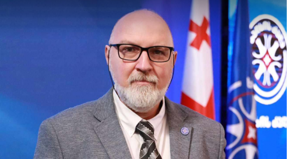 politoloq-gurcustan-avrasiyada-tranzit-qovshagi-rolunu-artirmaq-fursetini-qachirmamalidir