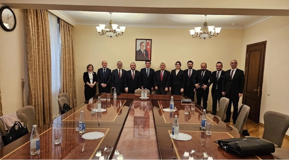 hikmet-haciyev-turkiye-numayende-heyeti-ile-gorushub