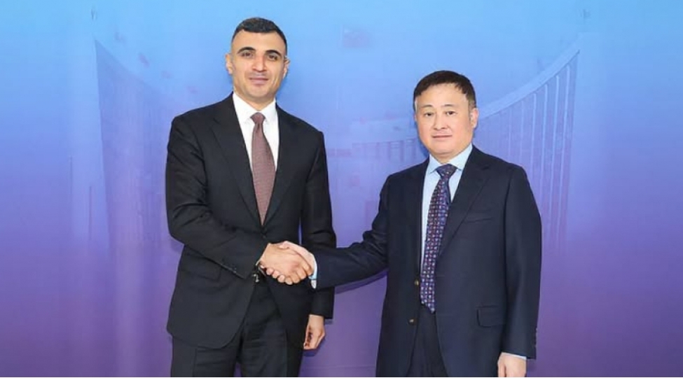 azerbaycan-ve-chin-merkezi-banklari-emekdashligin-genishlendirilmesini-muzakire-edibler