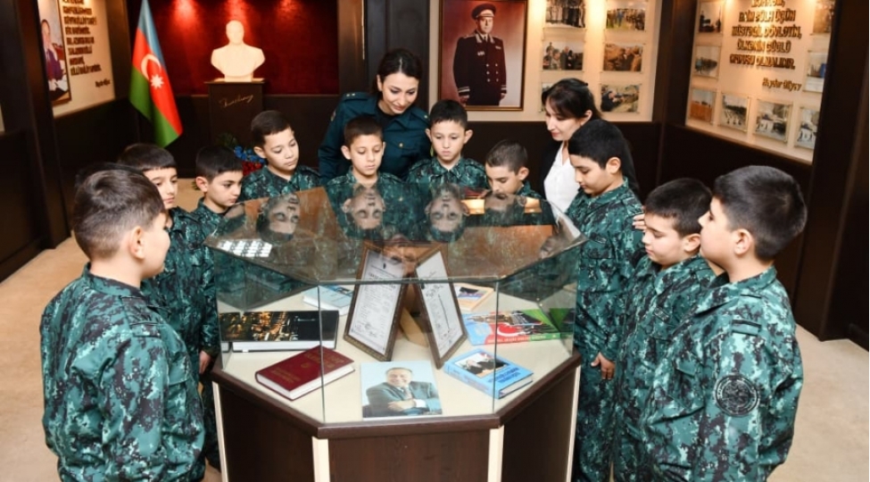 dovlet-serhed-xidmetinin-xususi-mektebinde-zererli-verdishlerle-mubarizeye-hesr-olunan-tedbir-kechirilib