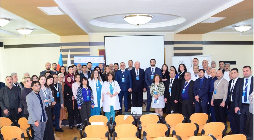 beyin-olumu-ve-boyrek-transplantasiyasi-muasir-baxish-movzusunda-elmi-simpozium-kechirilib-foto