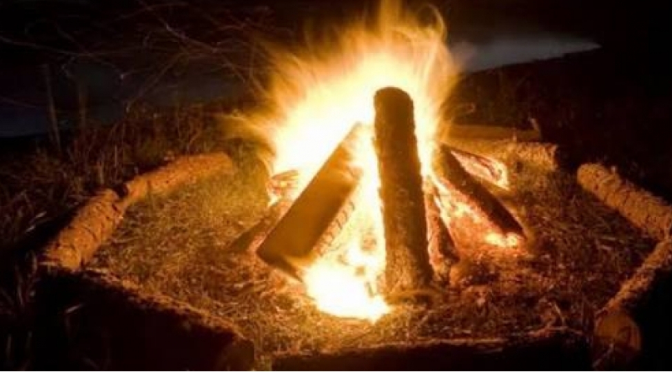 urektutmasi-kechirerek-yanan-ocagin-uzerine-yixildi-ve