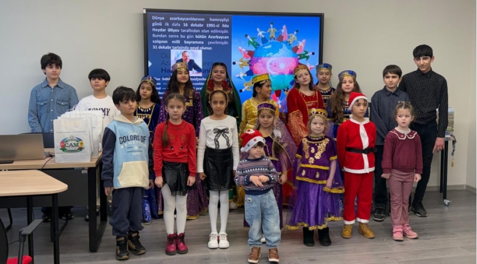 moldovada-dunya-azerbaycanlilarinin-hemreyliyi-gunune-hesr-olunmush-ders-kechirilib