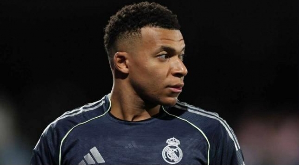 zedeli-ayagi-ile-270-deqiqe-oynayib