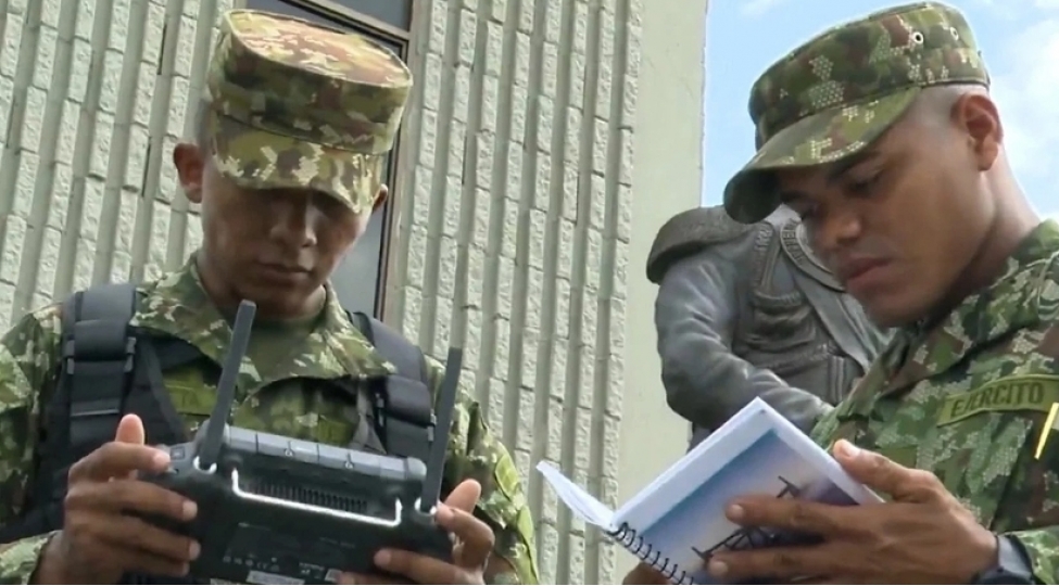 kolumbiya-milli-antidron-qalxanini-ishe-salir