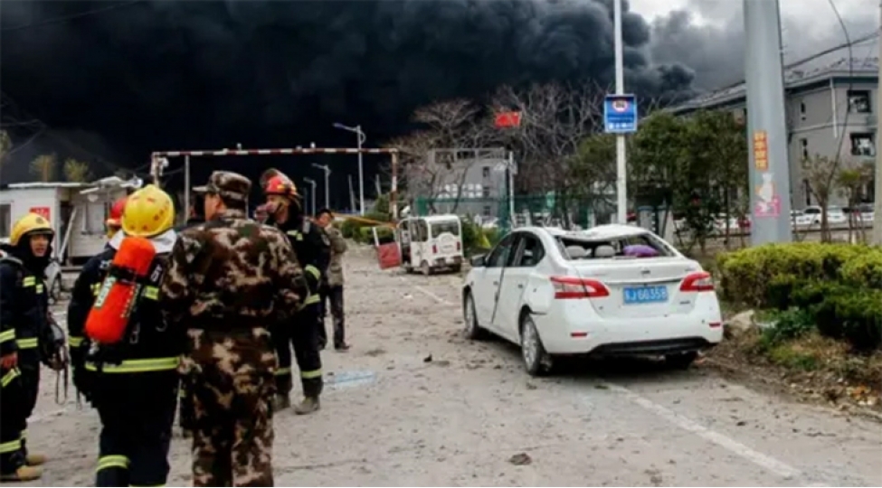 chinde-zavodda-bash-veren-partlayishda-iki-nefer-olub-66-ishchi-yaralanib