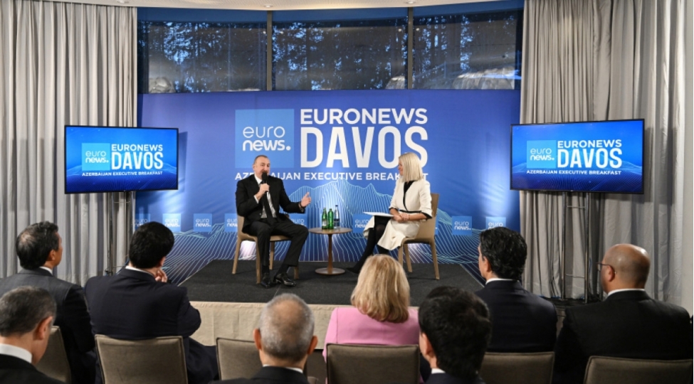davos-gundeliyi-azerbaycanin-etibarli-investisiya-muhiti-diqqet-merkezindedir