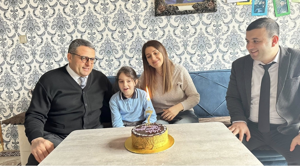 hamiya-eziz-olan-shehid-yadigari