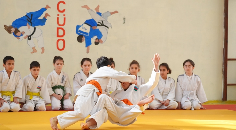 cudo-mekteblerde-layihesine-start-verilib