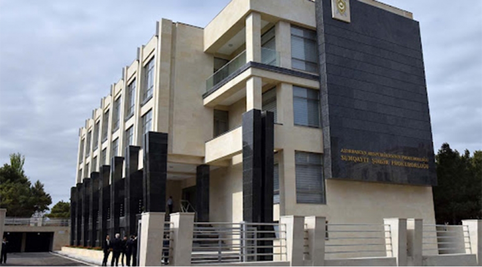 qurtulush-reabilitasiya-merkezinde-mualice-alan-shexslere-fiziki-ve-psixi-iztirablarla-ezab-verilib-resmi