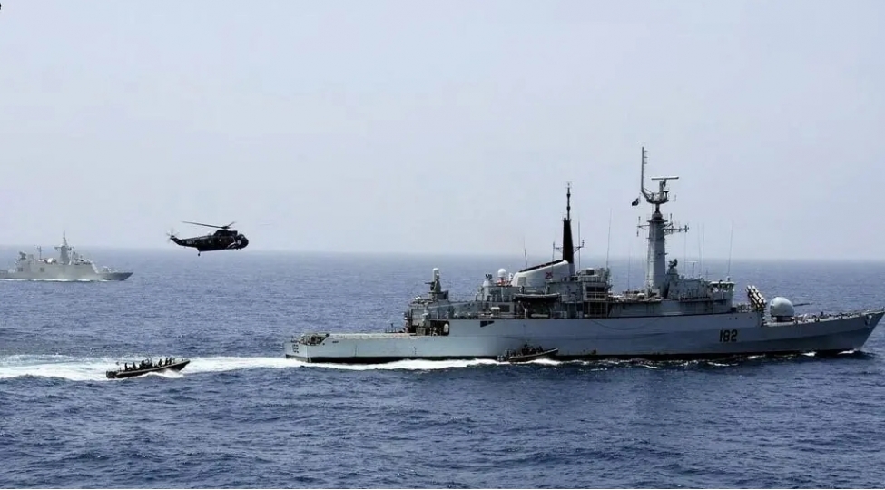 pakistan-herbi-deniz-quvveleri-sea-guard-2026-telimine-start-verib