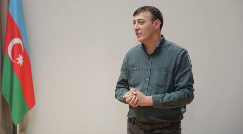 muasir-tamashachi-passiv-mushahidechi-olmaq-istemir-musahibe