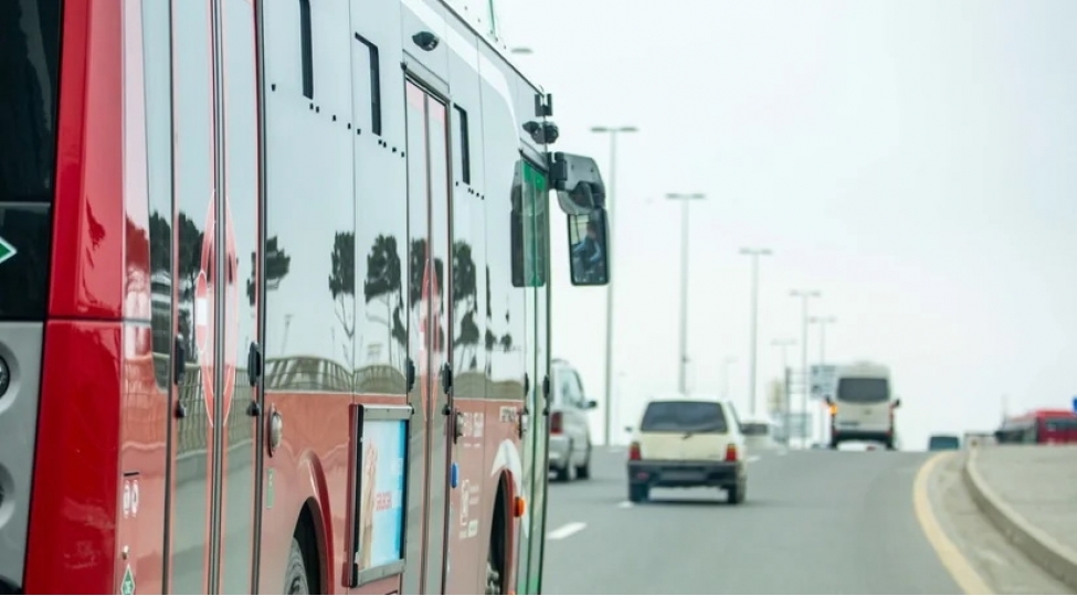 aeroport-yolunda-bezi-marshrutlarin-hereket-sxemleri-deyishdirilecek