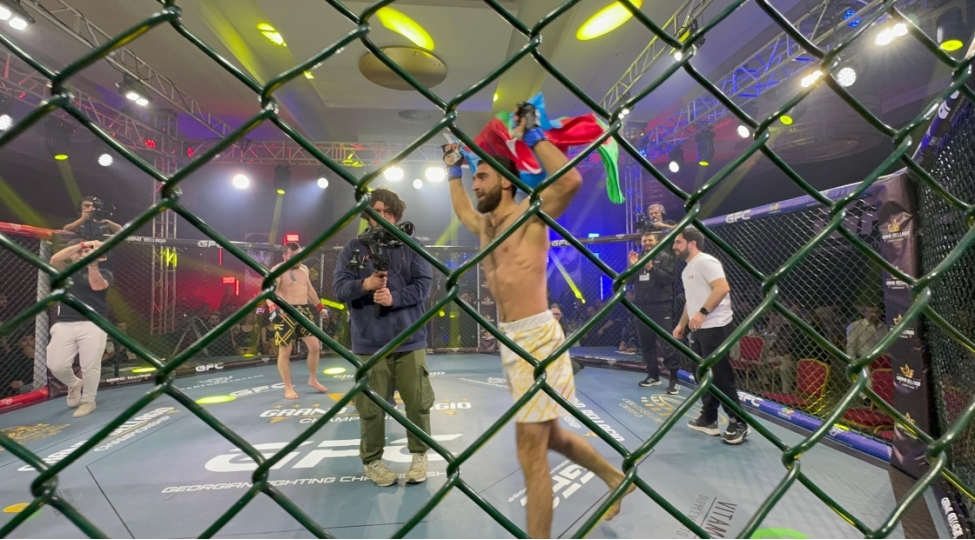 azerbaycanli-idmanchi-alim-nebiyev-mma-uzre-ardicil-olaraq-uchuncu-qelebesini-qazanib