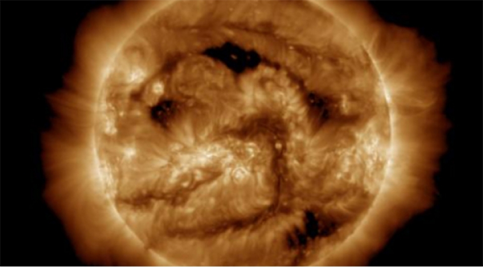 alimler-guneshde-lekelerin-tam-yoxa-chixdigini-bildirdi