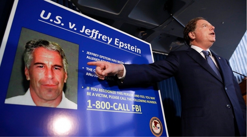 epshtein-absh-in-muxtelif-shtatlarinda-alti-gizli-anbar-icareye-goturubmush