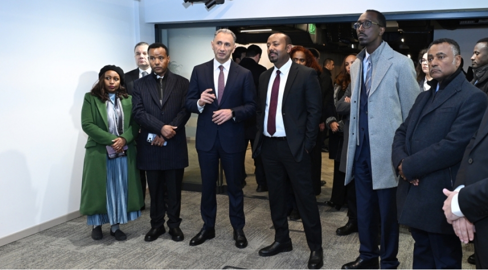 efiopiyanin-bash-naziri-ai-academy-ile-tanish-olub