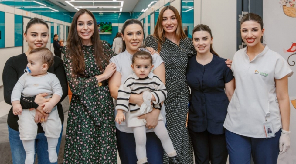 leyla-eliyeva-ve-arzu-eliyeva-leyla-medical-centerin-pediatriya-merkezinde-olublar