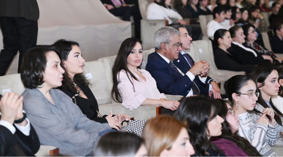 Heydər Əliyev Sarayında “Yalnız mədəniyyət” adlı musiqili tamaşa nümayiş olunub
