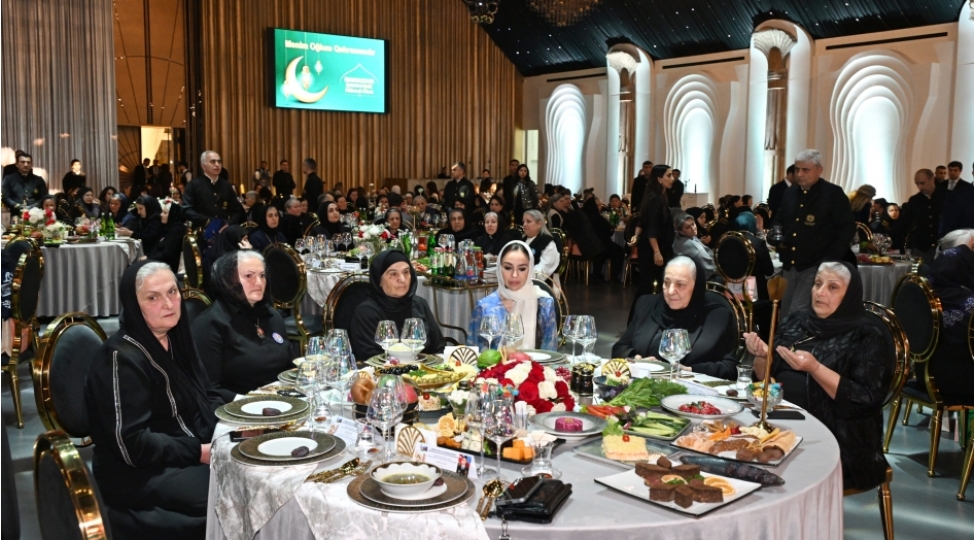 Şəhid analarının iştirakı ilə iftar süfrəsi təşkil olunub