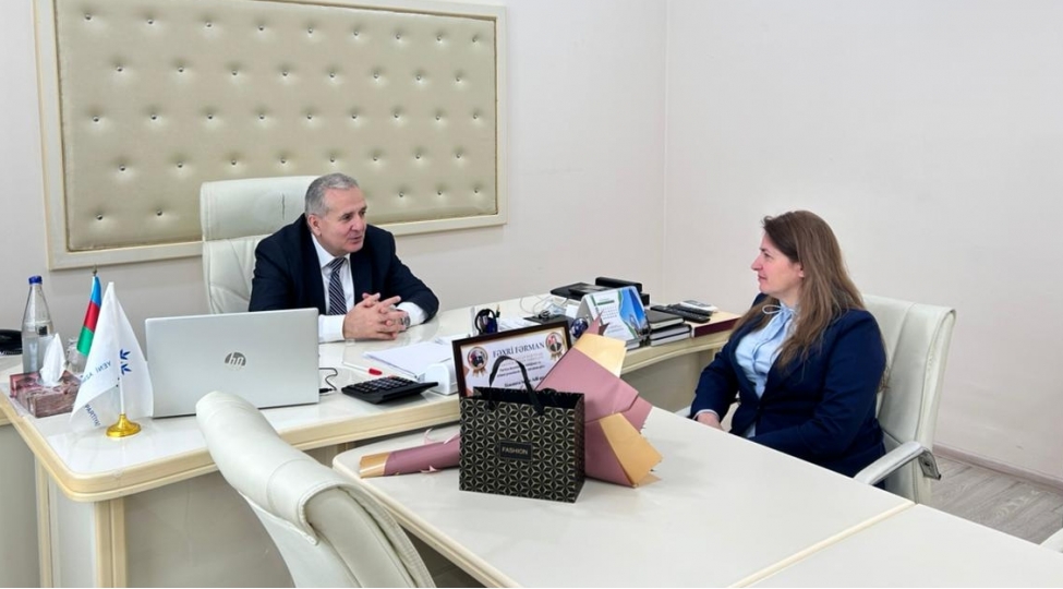 yap-kurdemir-rayon-teshkilatinda-sevinc-hesenovanin-yubileyi-munasibetile-gorush-kechirilib