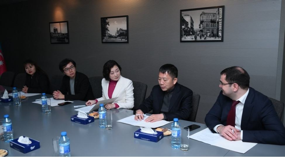 hunan-eyaletinin-numayende-heyeti-azerbaycan-idman-akademiyasinda-olub