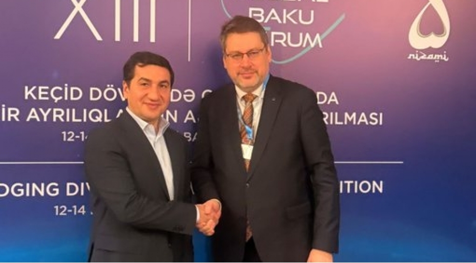 hikmet-haciyev-ai-nin-xususi-numayendesi-ile-trans-xezer-ve-tripp-layihelerini-muzakire-edib