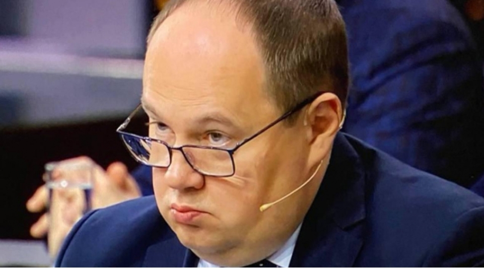 rusiya-eksperti-rublun-mezennesinde-son-hedd-ve-geosiyasetin-ona-tesiri-barede