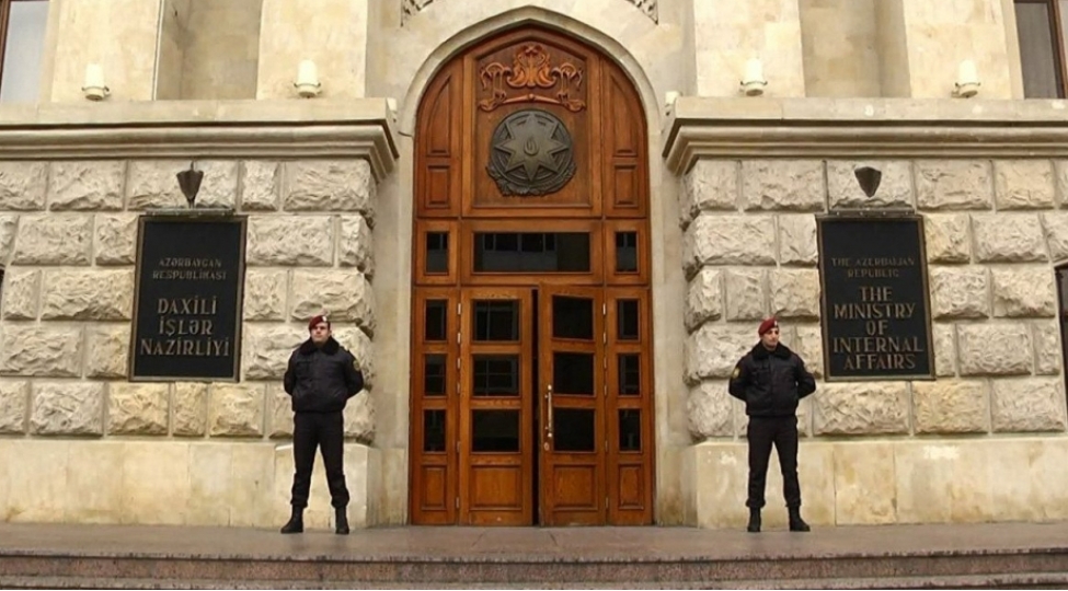 din-oten-gun-40-dan-chox-cinayetin-ustu-achilib-silah-ve-narkotik-ashkarlanib