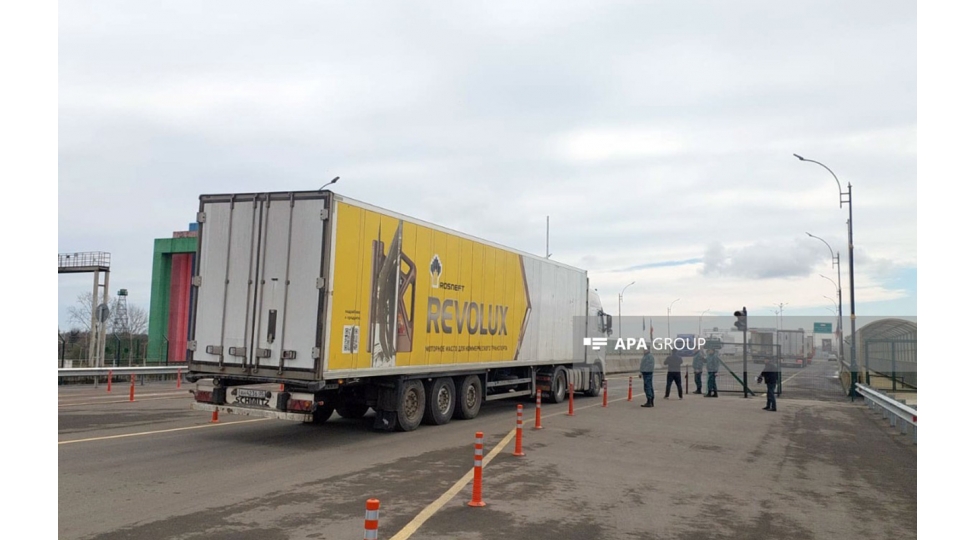 rusiyanin-irana-gonderdiyi-yardim-serhedimizden-kechdi