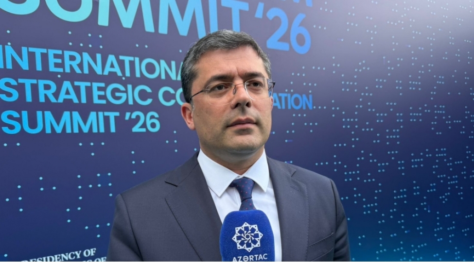 sosial-media-platformalarinda-istifadechilerin-informasiya-istehsalchilarina-chevrilmesi