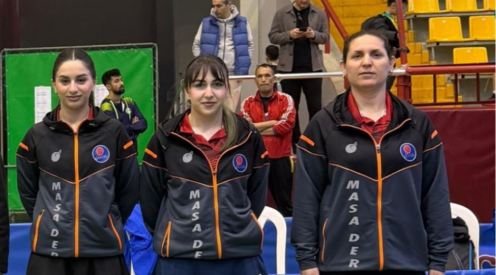 azerbaycanin-stolustu-tennischileri-turkiye-super-liqasinda