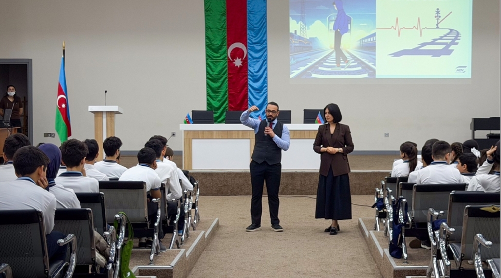 ady-xirdalan-shagirdlerine-tehlukesiz-hereket-movzusunda-telim-kechdi