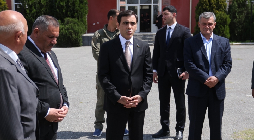 anar-memmedov-vetendashlari-qebul-edib