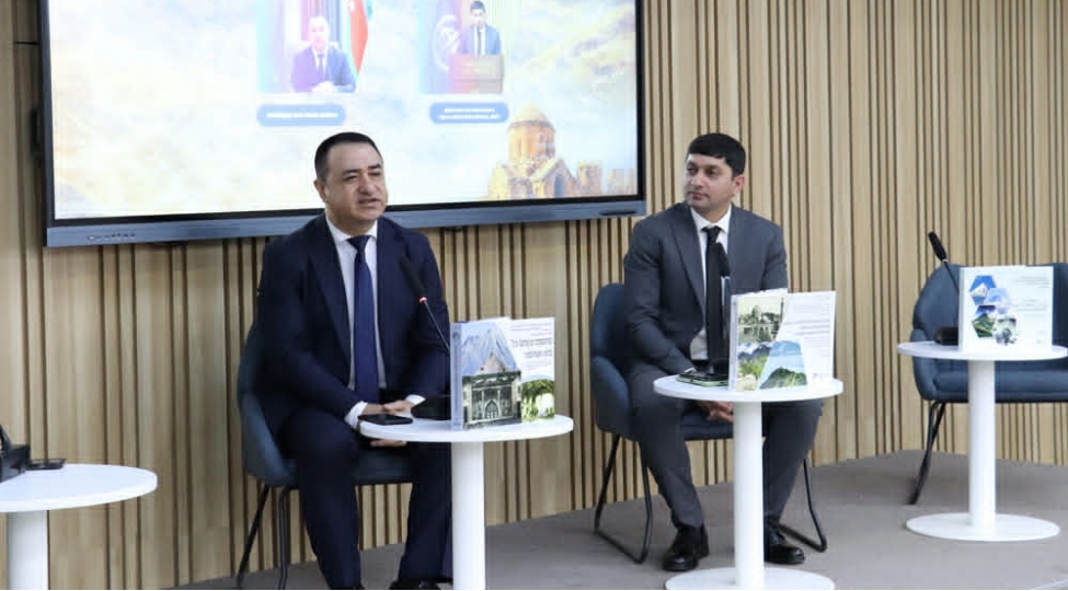 azerbaycan-universitetinde-efqan-veliyevin-ishtiraki-ile-panel-gorush-teshkil-edilib