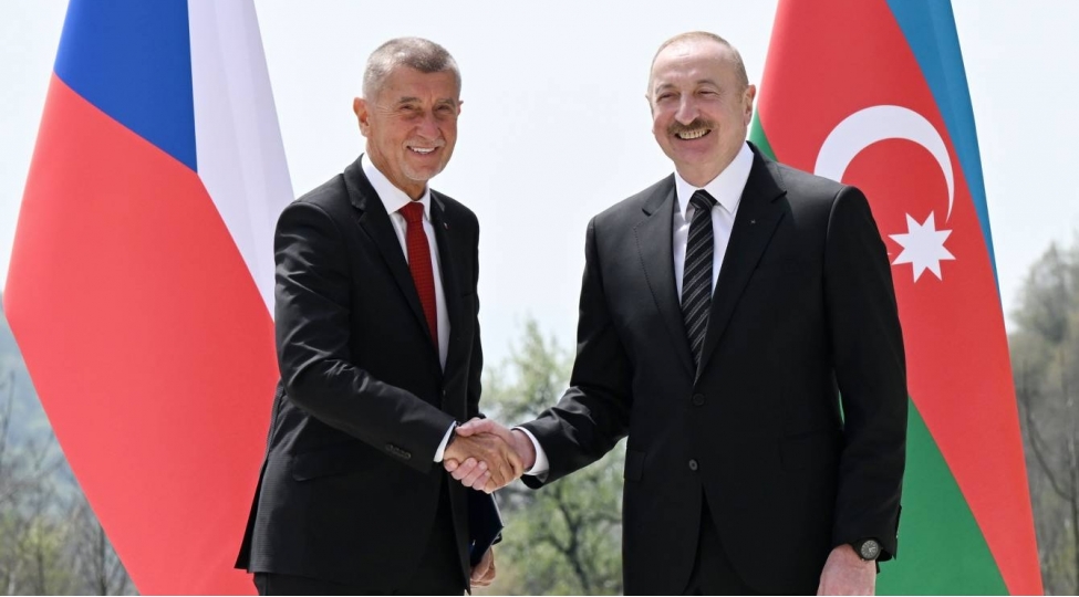 iqtisadi-maraqlar-ve-siyasi-etimadin-en-ugurlu-vehdeti-baki-praqa-munasibetleri