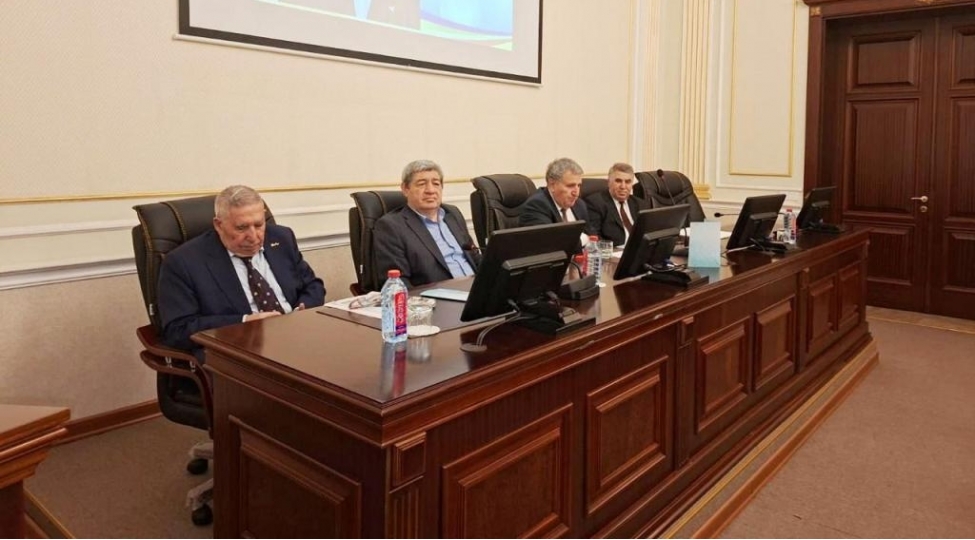 gorkemli-dilchi-alim-tofiq-haciyevin-90-illik-yubileyi-qeyd-olunub