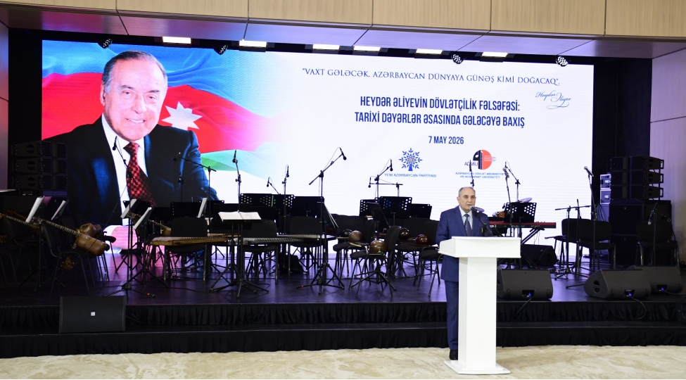 heyder-eliyevin-dovletchilik-felsefesi-tarixi-deyerler-esasinda-geleceye-baxish-foto