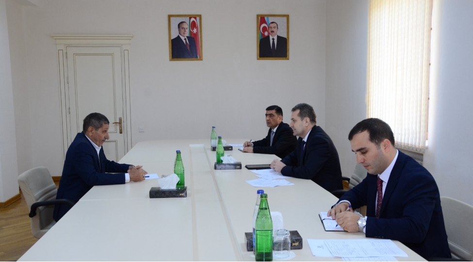 seymur-seferli-kurdemirde-vetendashlarla-gorushub-teserrufatlara-bash-chekib