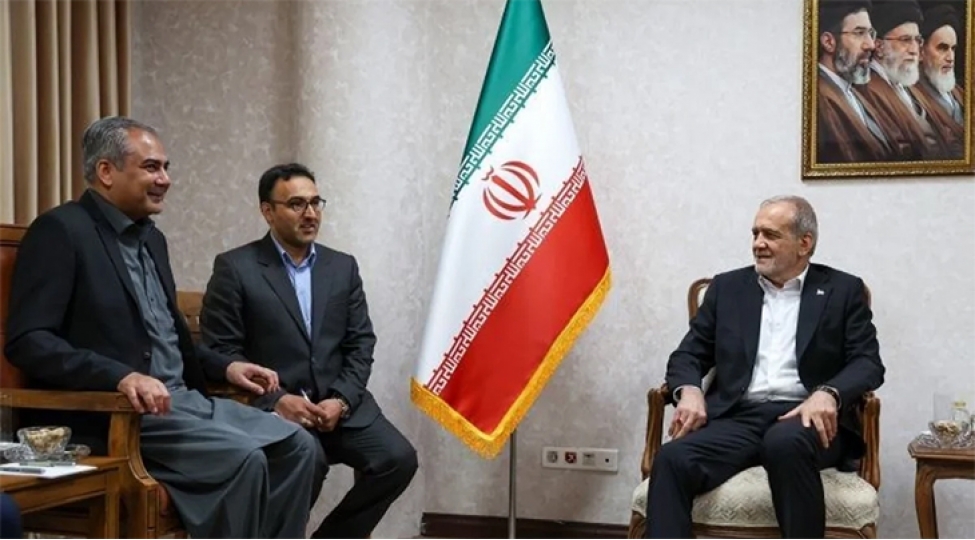 pezeshkian-absh-ile-dialoqun-davam-etdirilmesi-vacibdir