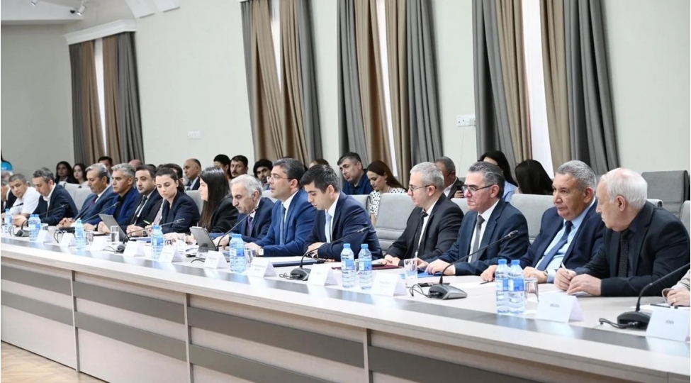 ushaqlarin-zererli-informasiyadan-qorunmasina-yonelmish-normativ-huquqi-akt-layihesi-muzakire-olunub-yenilenibfoto