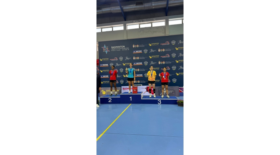 badmintonchumuz-burunc-medal-qazanib