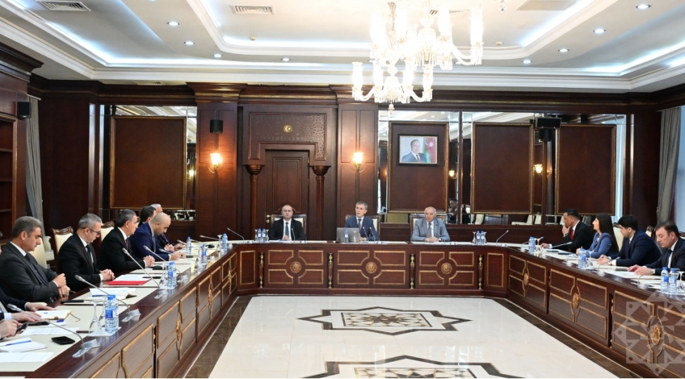 insan-huquqlari-komitesinde-kibertehlukesizlik-ve-reqemsal-qanunvericilikle-bagli-muhum-deyishiklikler-nezerden-kechirilib