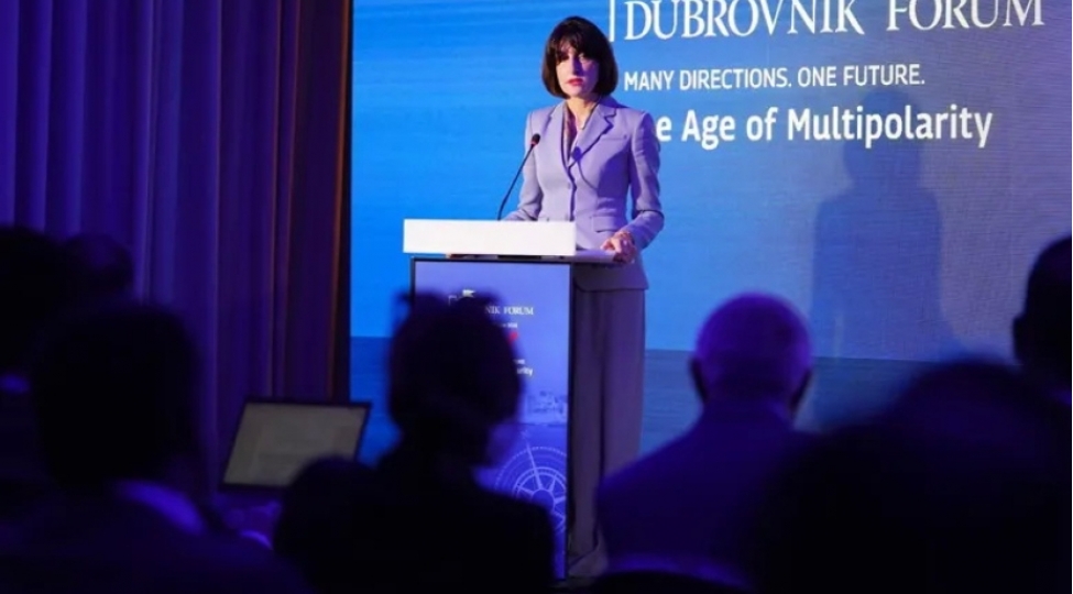 maka-bochorishvili-orta-dehliz-ticaret-enerji-ve-reqemsal-elaqelerin-qovushdugu-yeni-mekandir