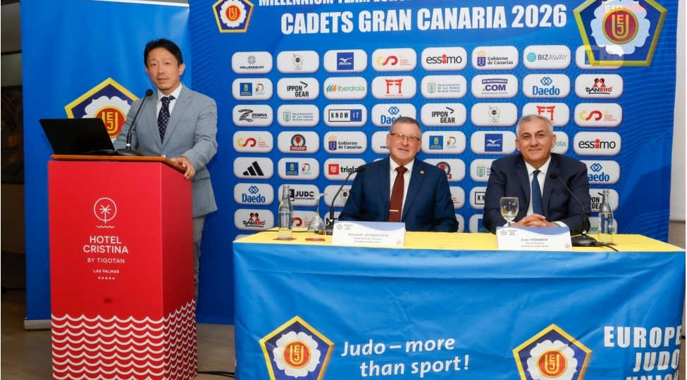 cudo-uzre-yeniyetmeler-arasinda-avropa-chempionatinin-pushkatma-merasimi-kechirilib